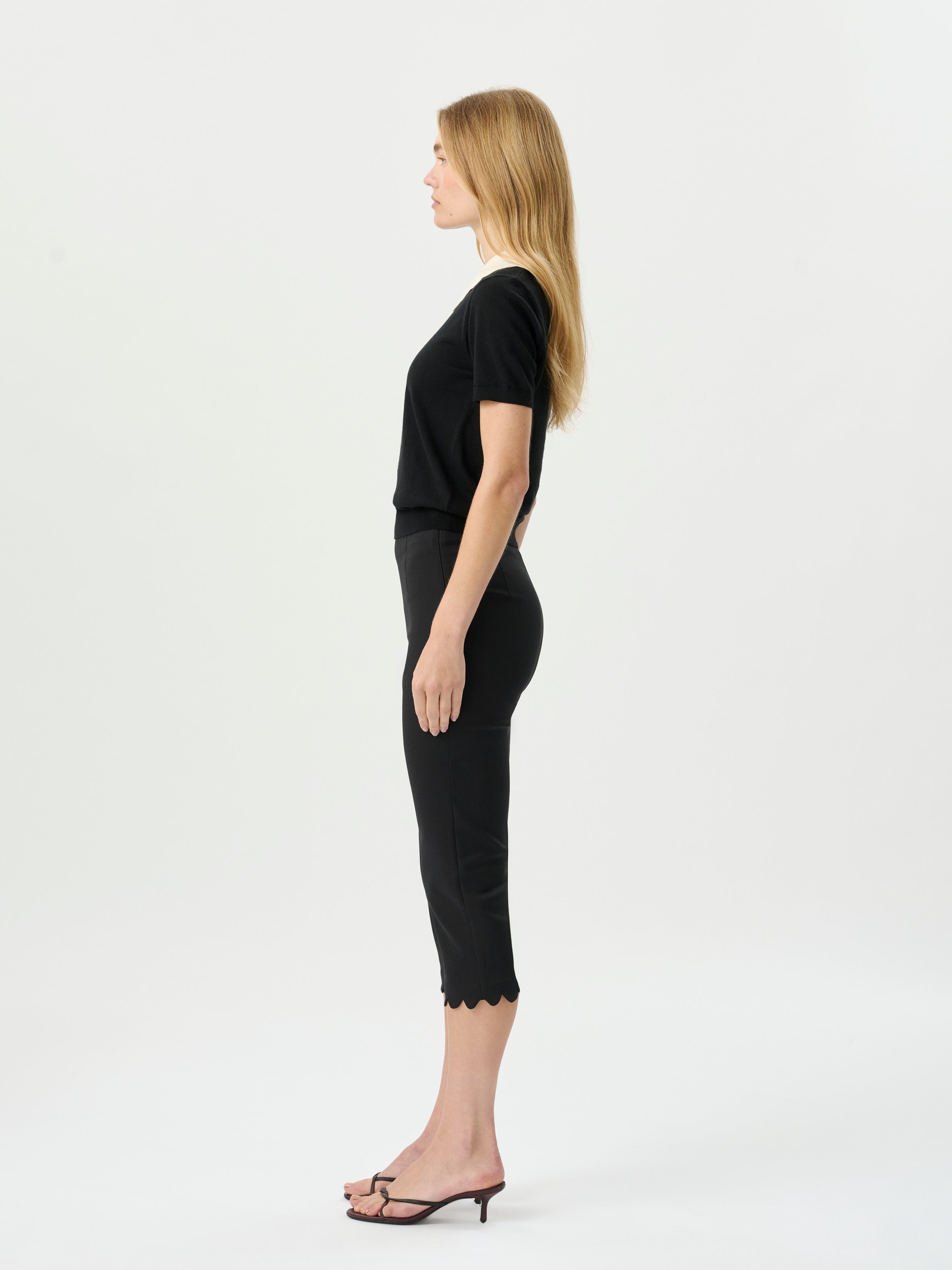Alfie Capri Black